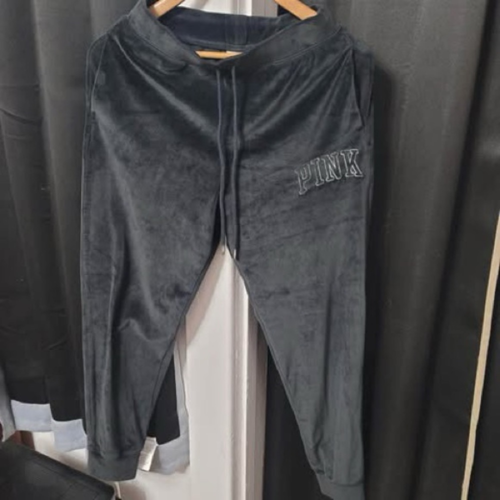 PINK Victoria's Secret Black Velour Jogger Pants